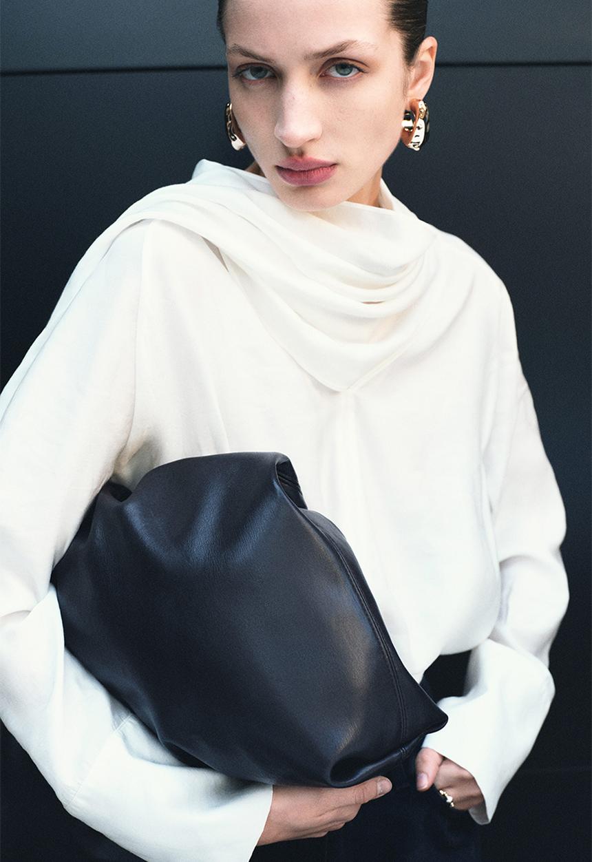 H&M - Scarf-collar blouse - white