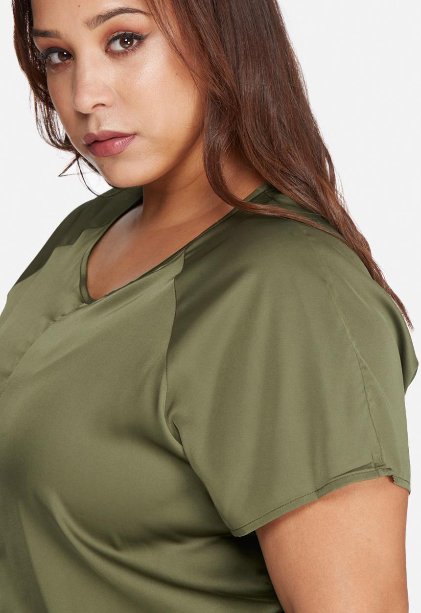 Missguided - Plus size satin tie front top