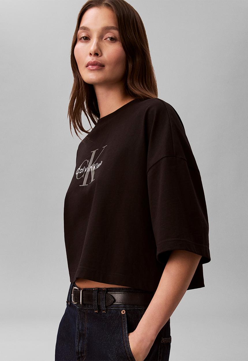 Calvin Klein - Short sleeve boxy crop monologo tee - black