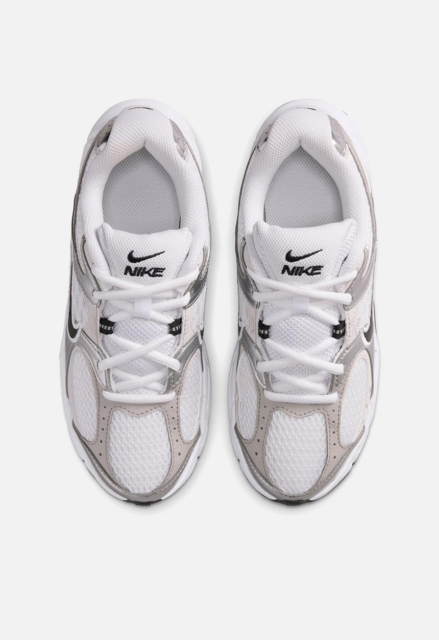 Nike - Nike V5 Rnr Grade School