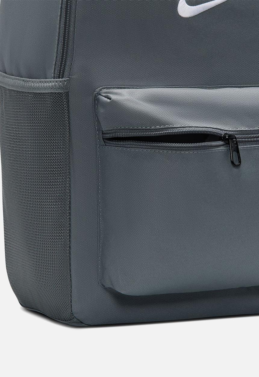 Nike - Nike Heritage 2.0Backpack (23L) - Smoke Grey/Smoke Grey/White