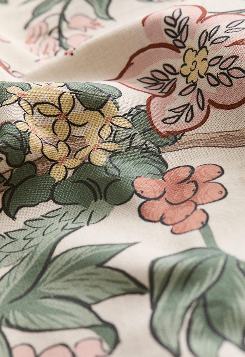 H&M - Patterned cushion cover - light beige/floral