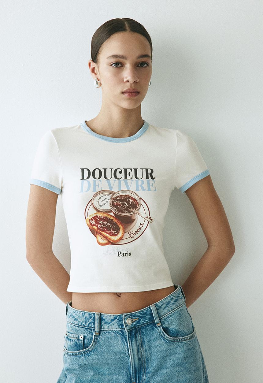 H&M - Fitted cotton t-shirt - light beige/douceur de vivre