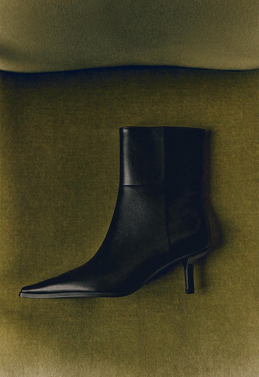 H&M - Heeled ankle boots - black