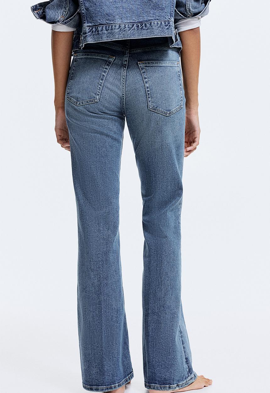 H&M - Flared high jeans - denim blue