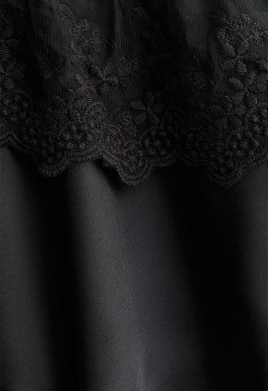 H&M - Flounce-trimmed satin blouse - black