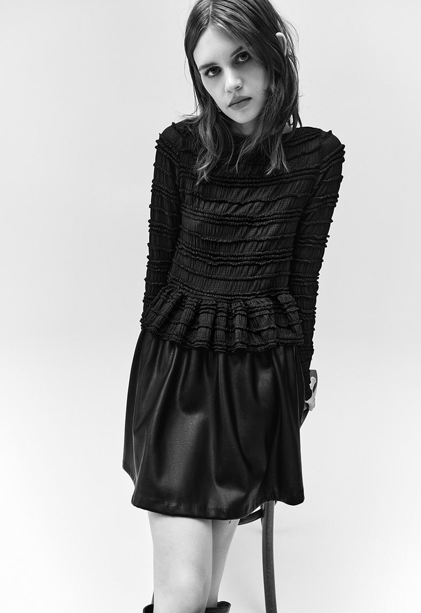 H&M - Smocked top - black