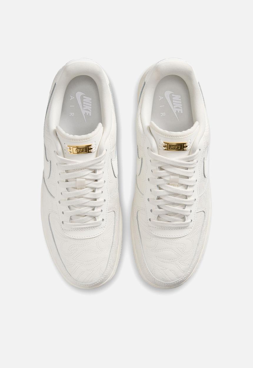 Nike - W Air Force 1 '07 Se Prem+ - Beige