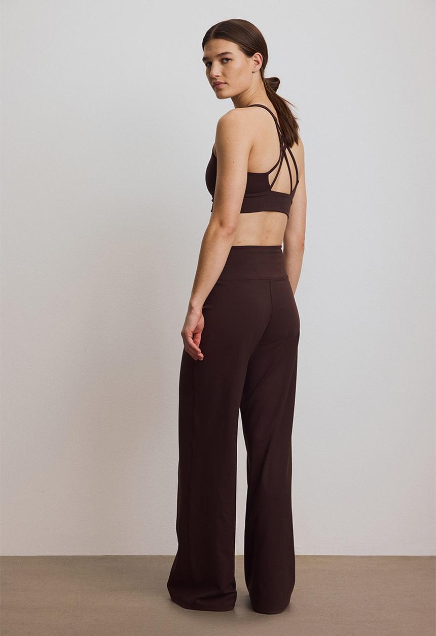 H&M - Wide sports leggings with softmove - warm brown