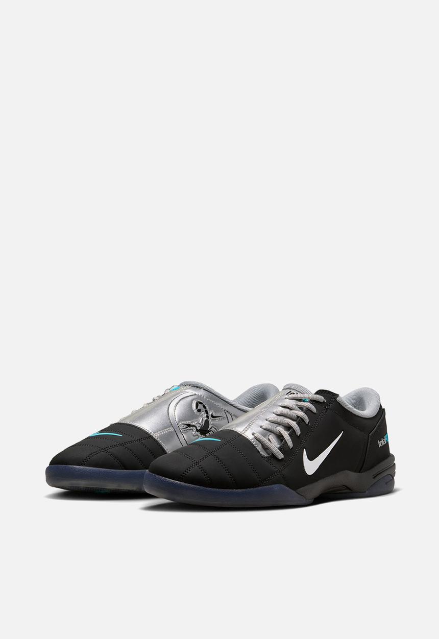 Nike - Total 90 Treble