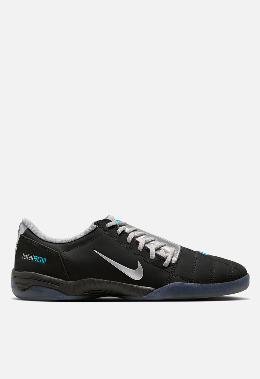 Nike - Total 90 Treble