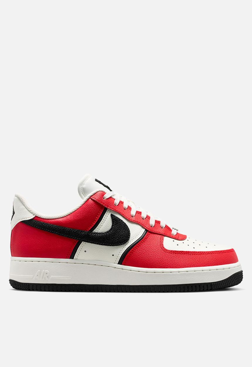 Nike - AIR FORCE 1 '07 LV8 SPORT