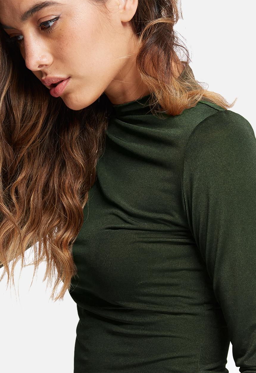 dailyfriday - Slinky polo neck