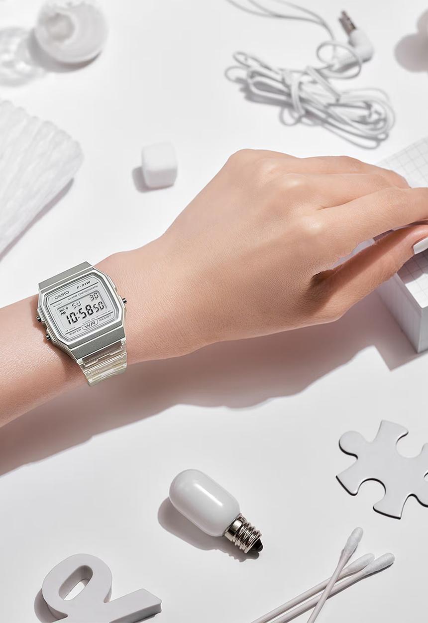 Casio - Semi Trans Square Digit - White