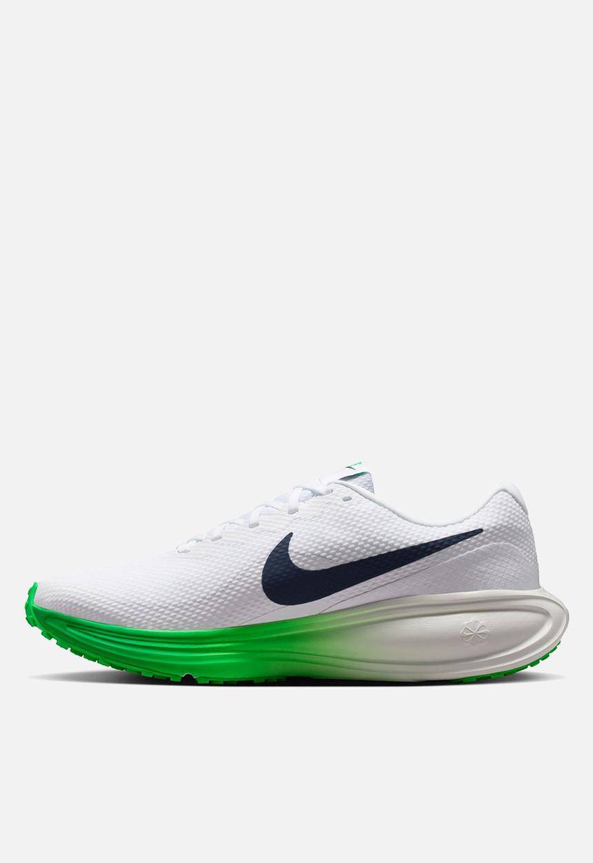Nike - Nike Revolution 8