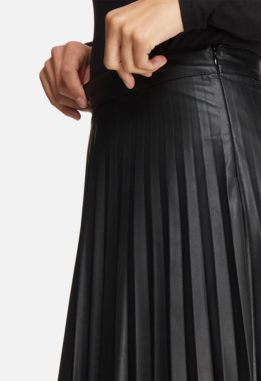 ONLY - Pleat PU skirt