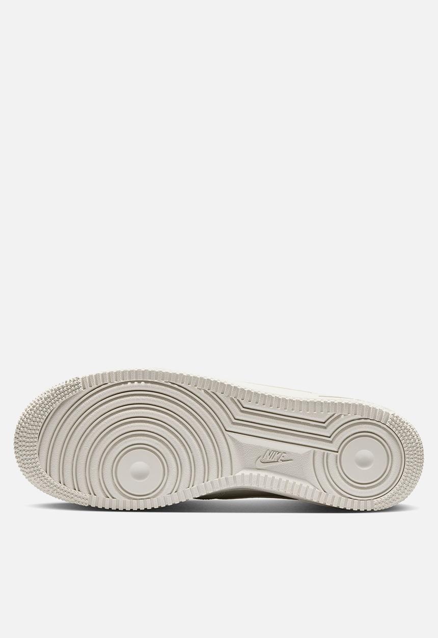 Nike - Nike Air Force 1 '07