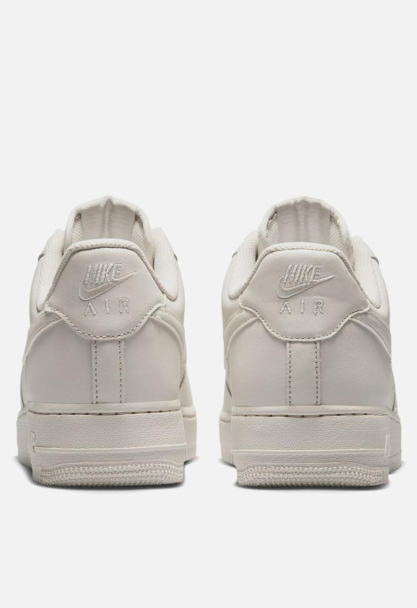 Nike - Nike Air Force 1 '07