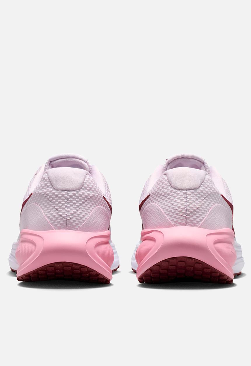 Nike - Nike Revolution 8