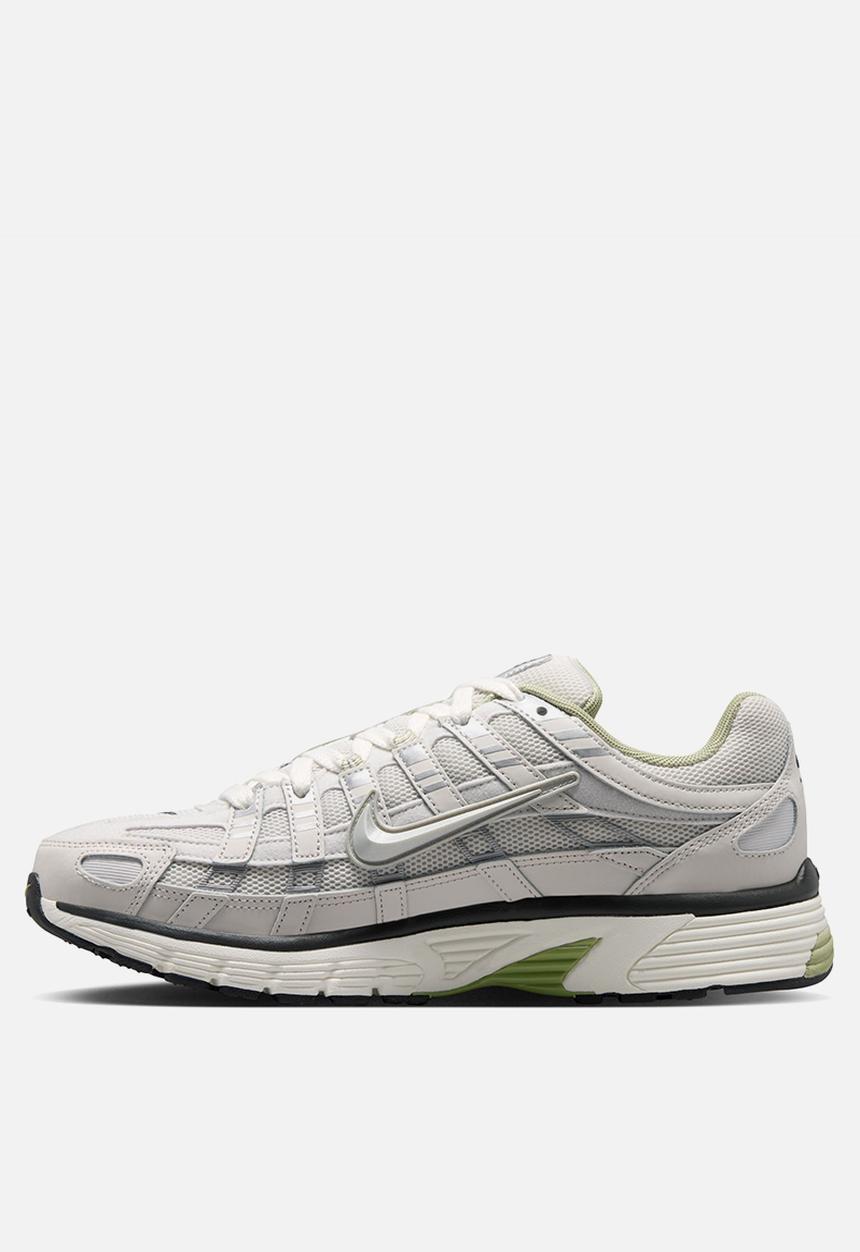 Nike - NIKE P-6000