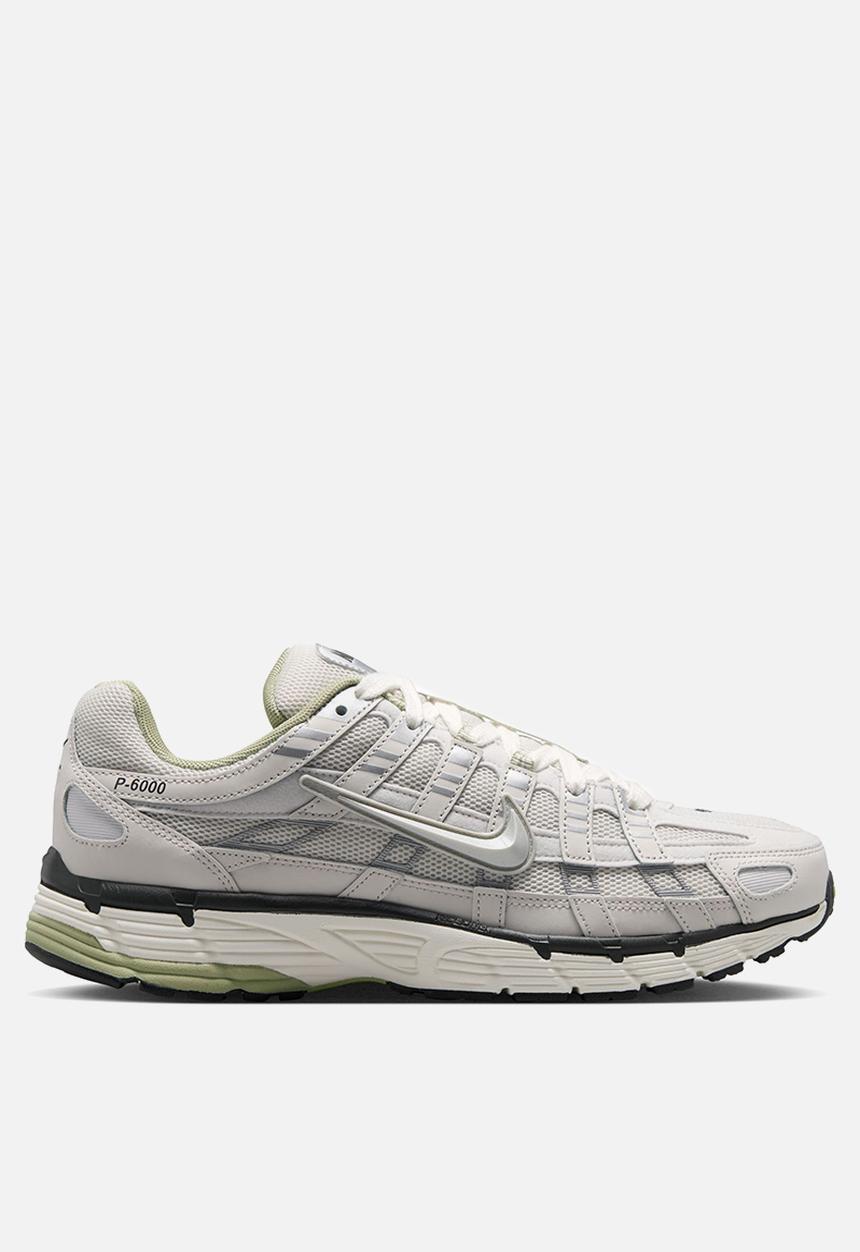 Nike - NIKE P-6000