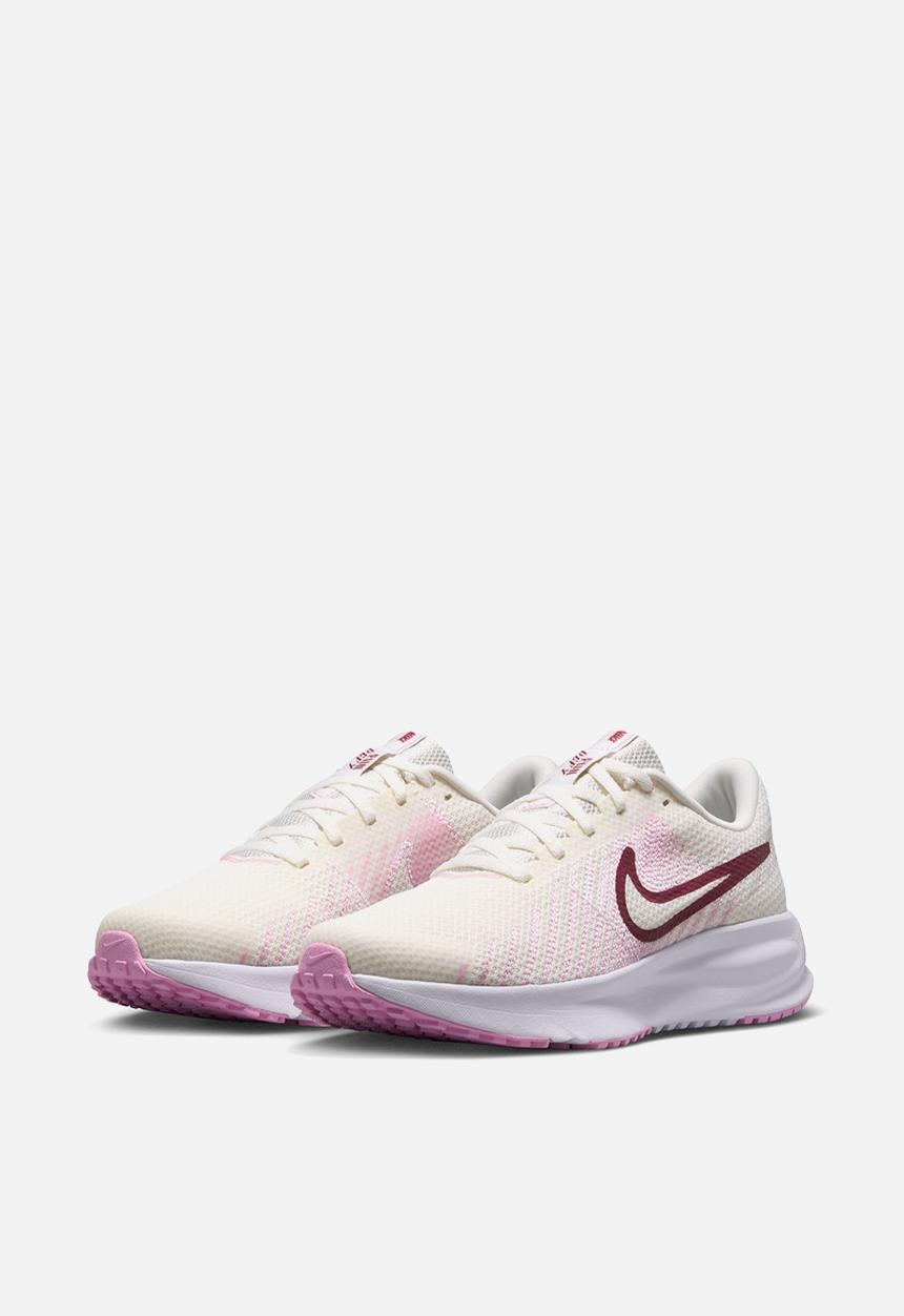 Nike - Nike Run Defy