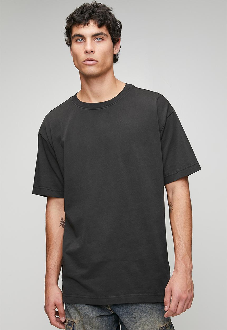Cotton On - Box Fit T-Shirt - Black Wash