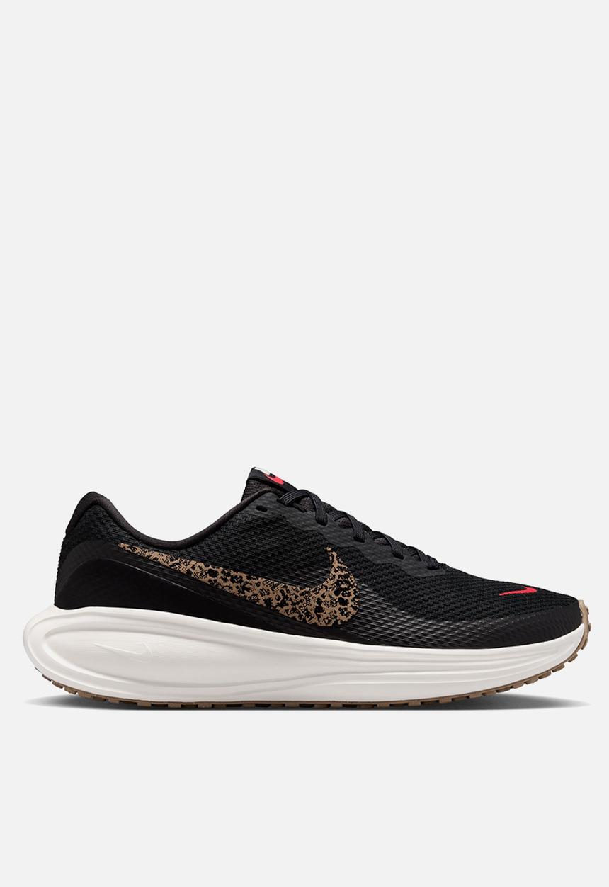Nike - Nike Revolution 8