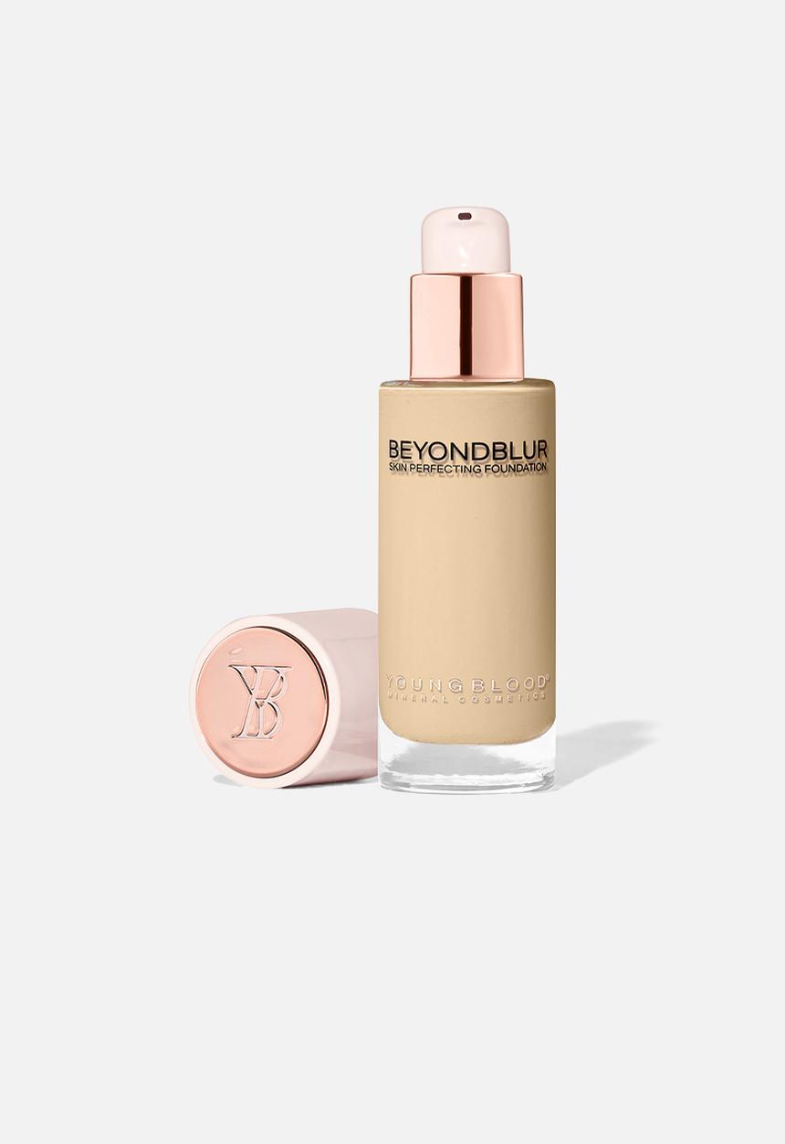 Youngblood Mineral Cosmetics - BeyondBlur™ Skin Perfecting Foundation - LW3 