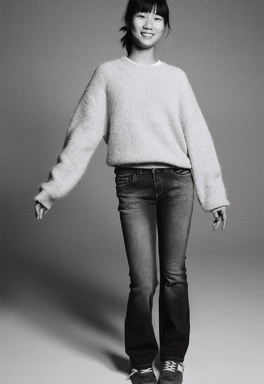 H&M - Bootcut leg low jeans - denim blue