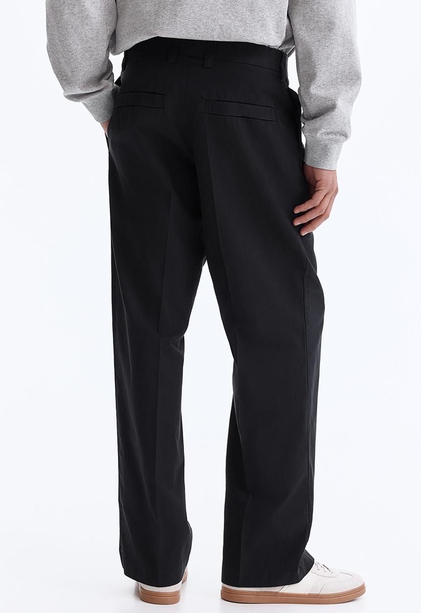 H&M - Relaxed fit cotton and lyocell tailored trousers - black