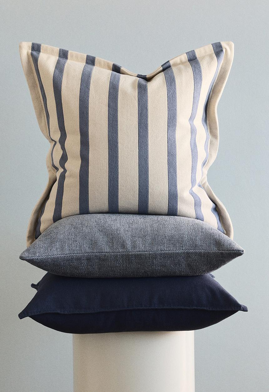 H&M - Patterned canvas cushion cover - dusty blue/striped