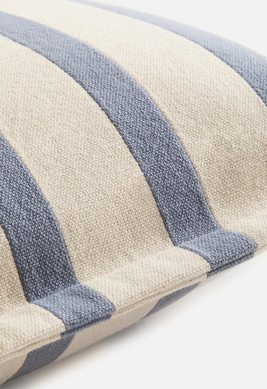 H&M - Patterned canvas cushion cover - dusty blue/striped