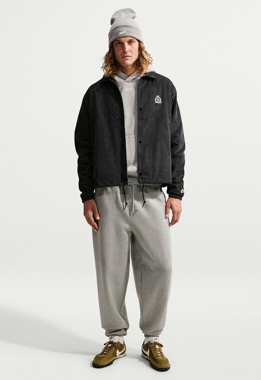Nike - NSW Club  Corduroy Coaches Jacket - Black/Sanddrift