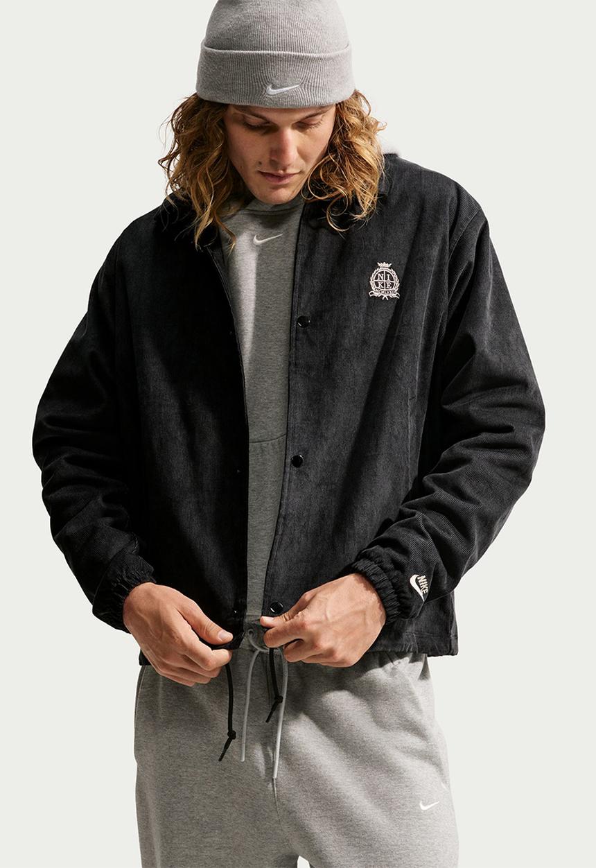 Nike - NSW Club  Corduroy Coaches Jacket - Black/Sanddrift