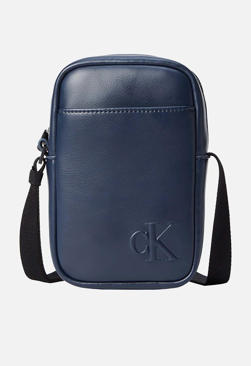Calvin Klein - Bold Ck Slim Reporter - Blue