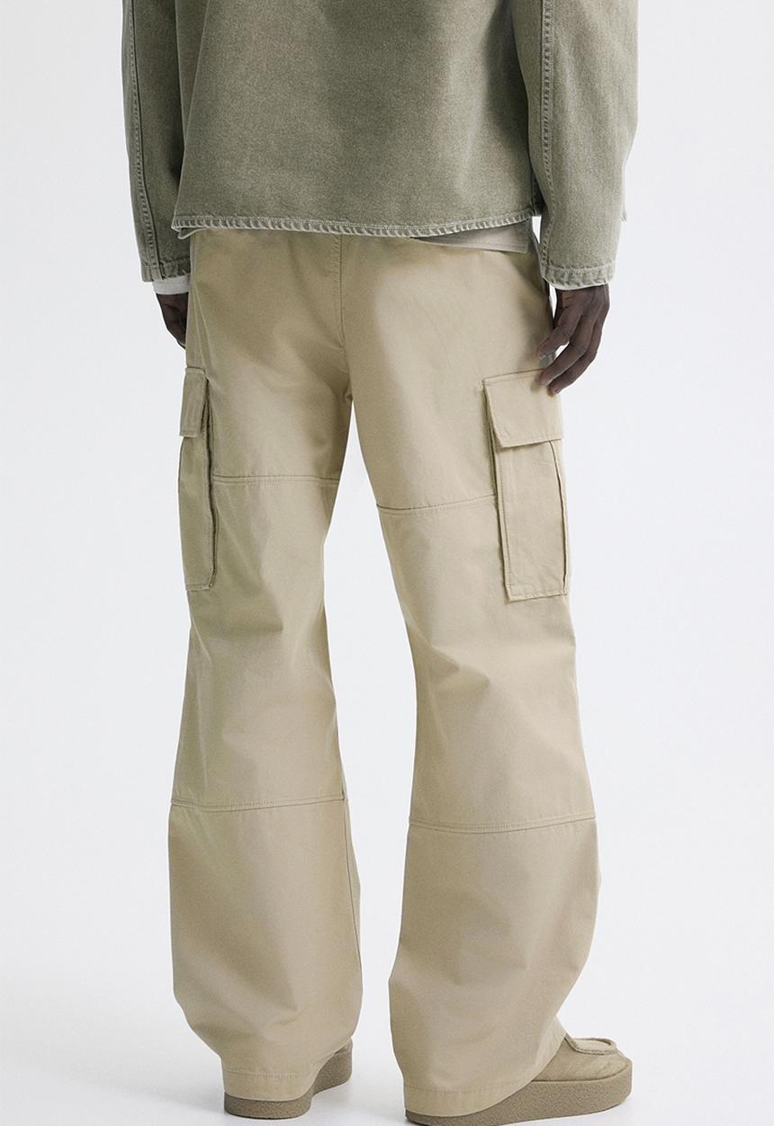 H&M - Relaxed fit cotton cargo trousers - light beige