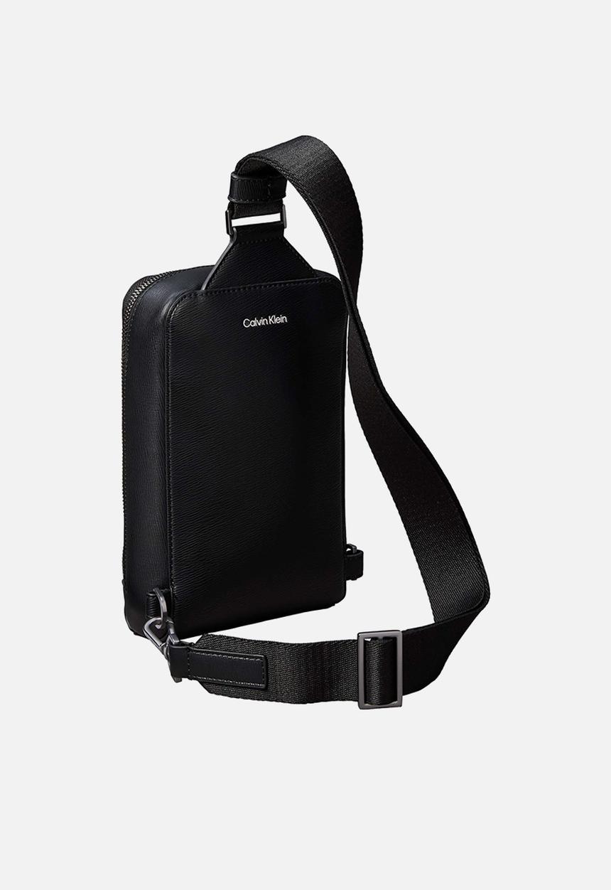 Calvin Klein - Emblem Hw Sling - Black