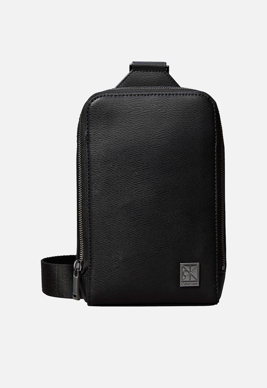 Calvin Klein - Emblem Hw Sling - Black