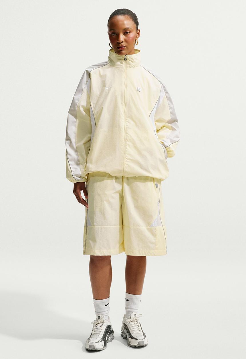 Nike - W Shox Wvn Jkt - Alabaster/Light Bone/White