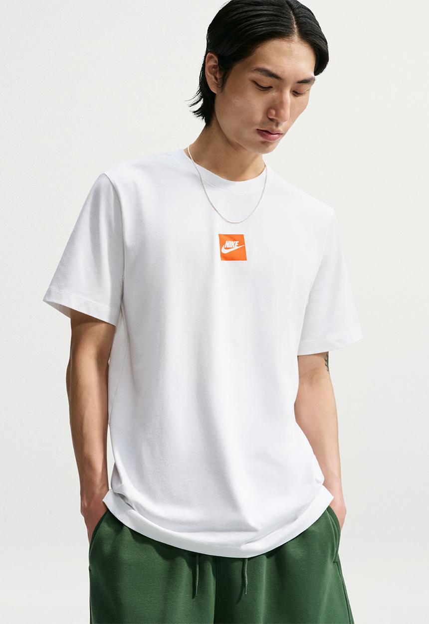 Nike - Club Futura Box  T-Shirt- White