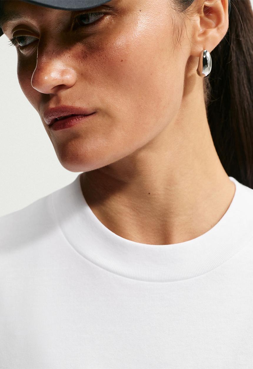 Nike - W Nsw Nk Luxe Rlx Tee Fa26 - White
