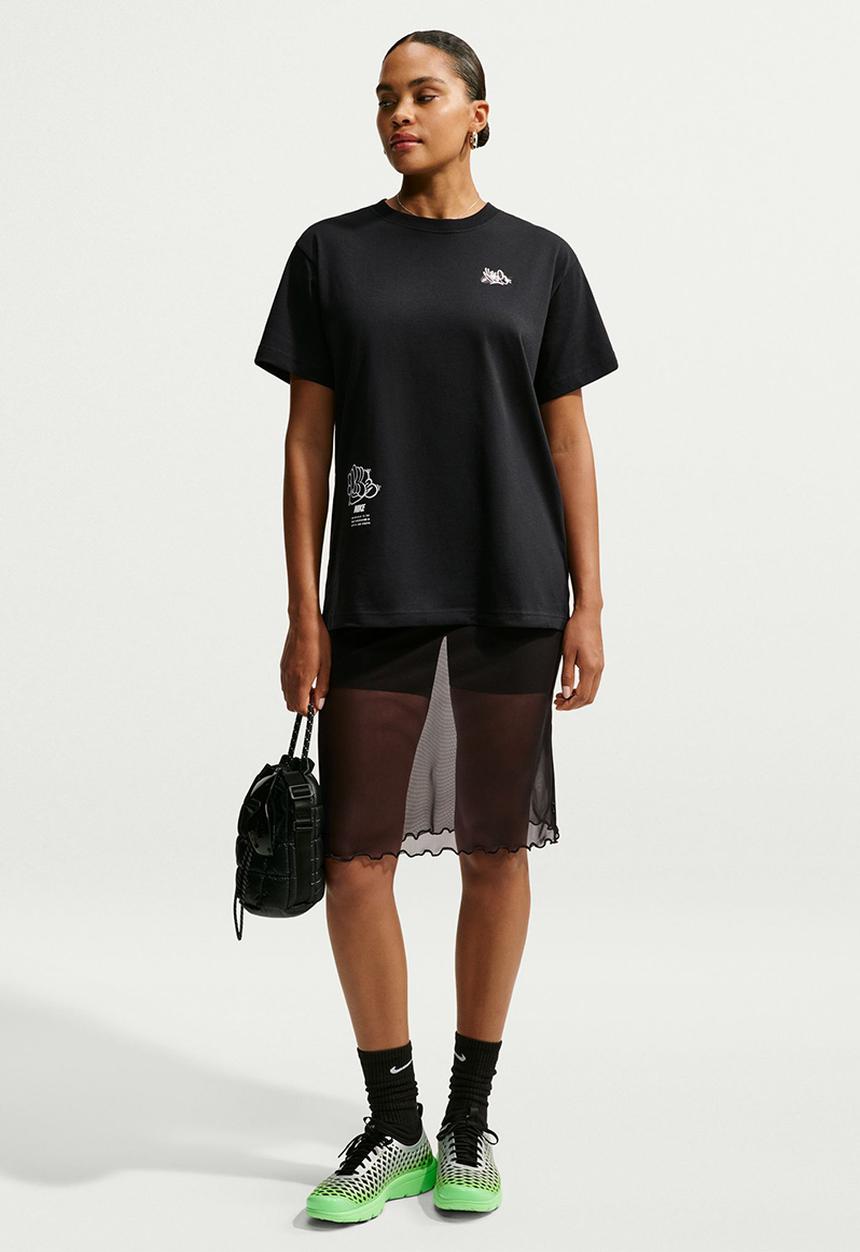 Nike - W Nsw Nk Clsc Bf Tee Grf2 - Black