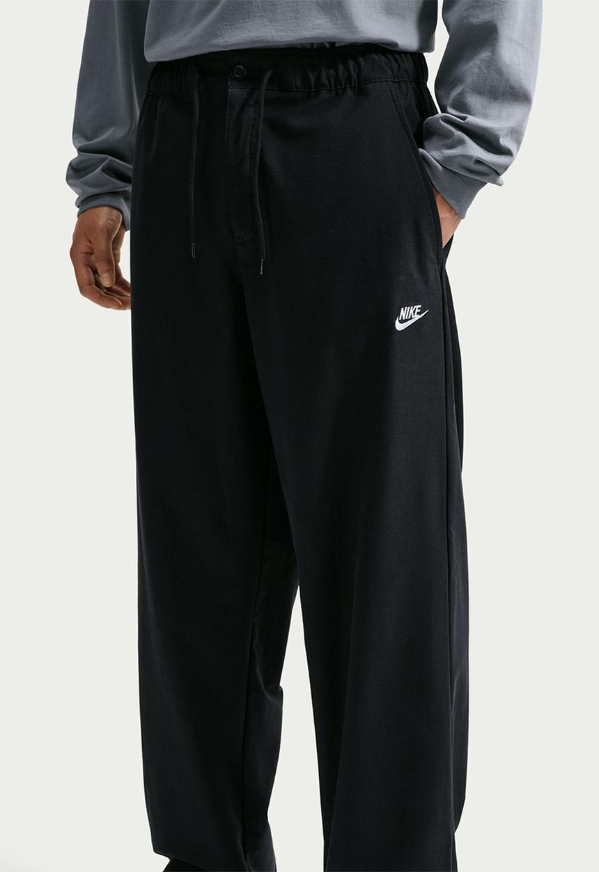 Nike - NSW Club Straight Stretch Pant - Black/White