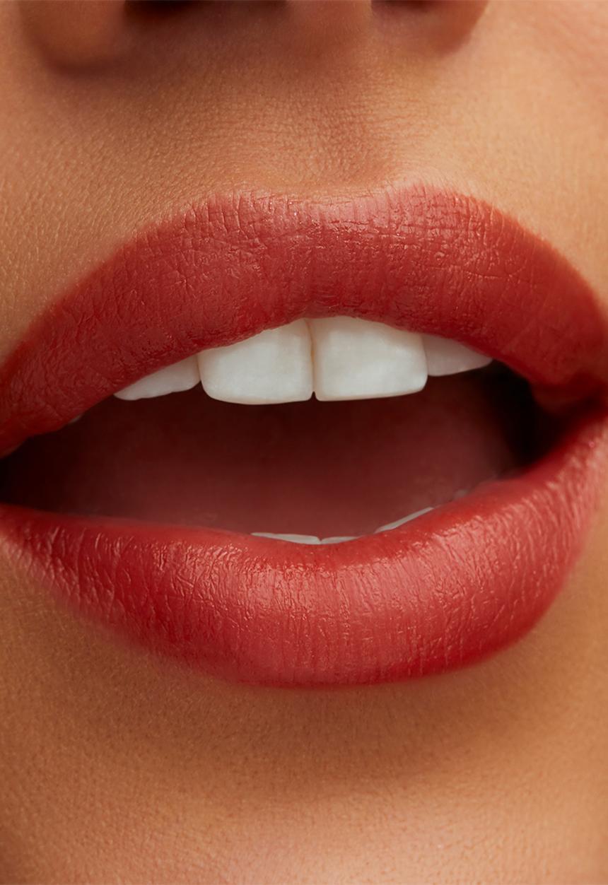 MAC - Lustreglass Sheer-Shine Lipstick - Local Celeb