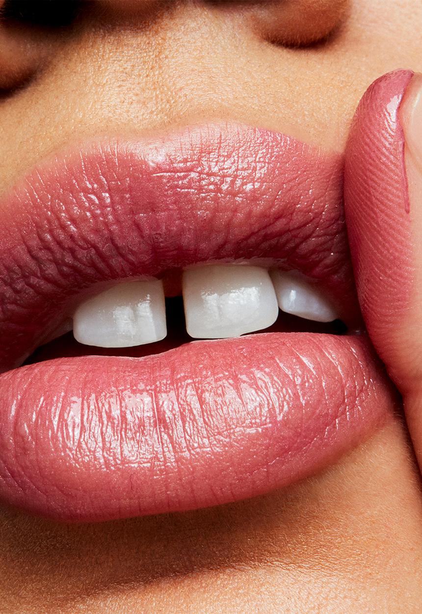 MAC - Lustreglass Sheer-Shine Lipstick - Syrup