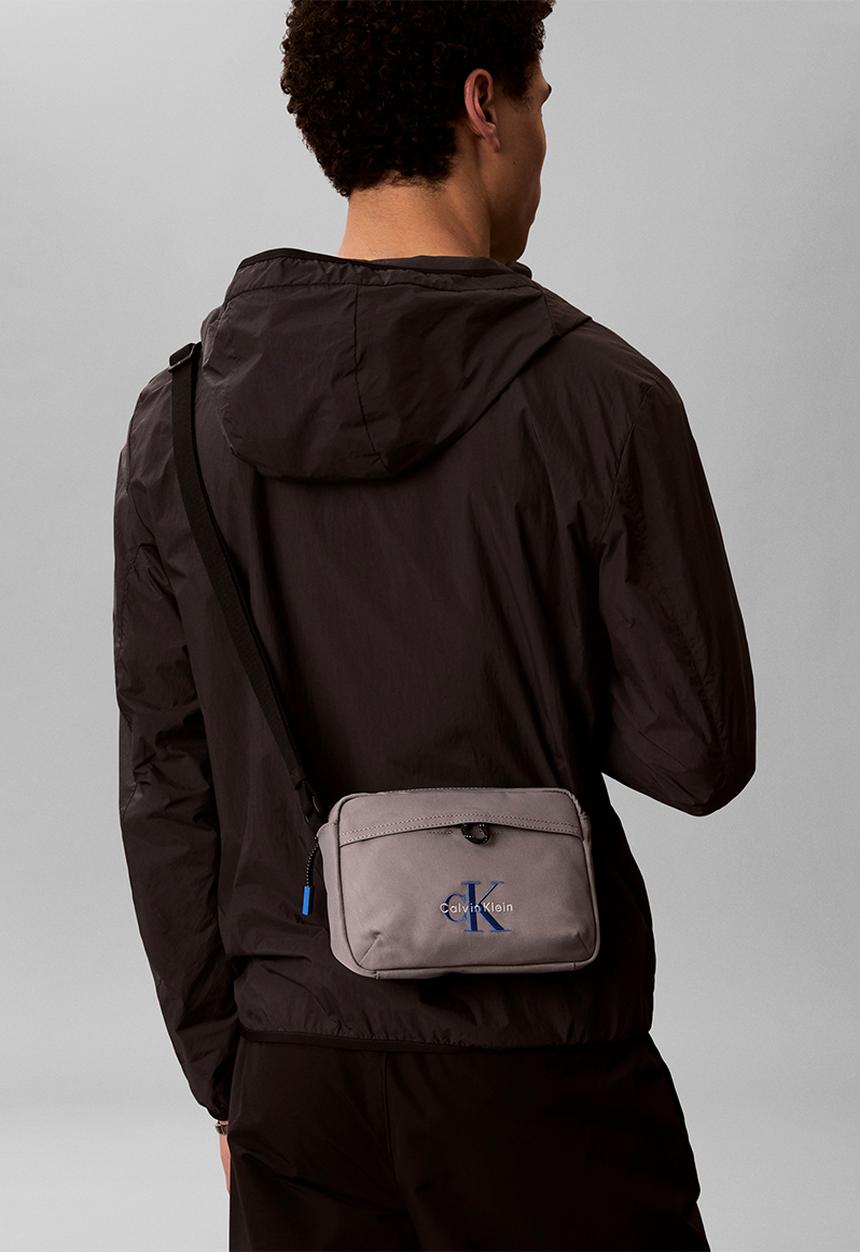 Calvin Klein - Bold Camera Bag - Grey