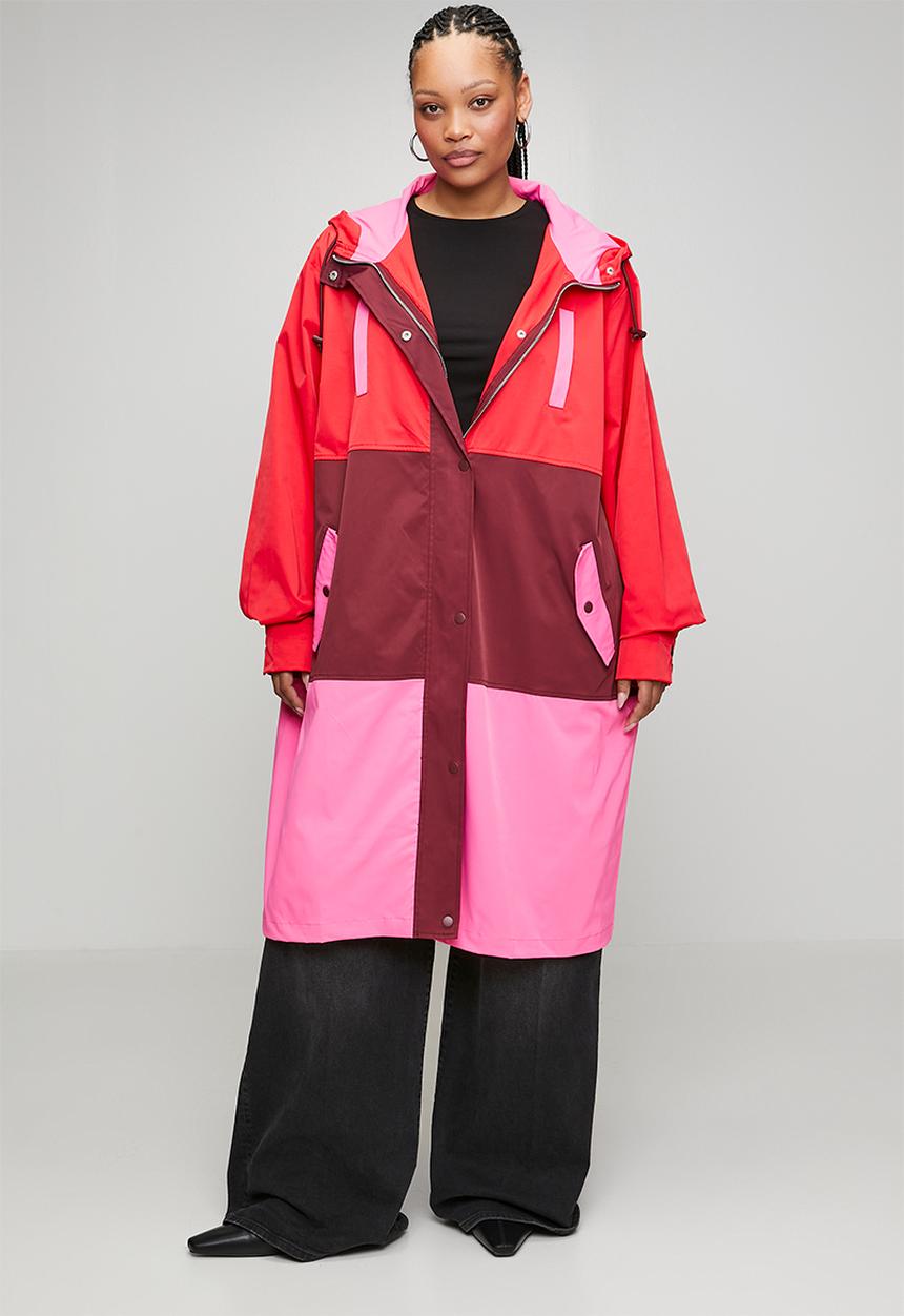 Me&B - Plus Colourblock Raincoat - Red/Pink