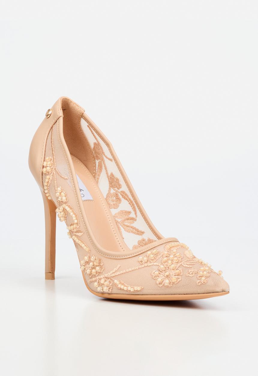 Miss Black - Lola 71 court - neutral
