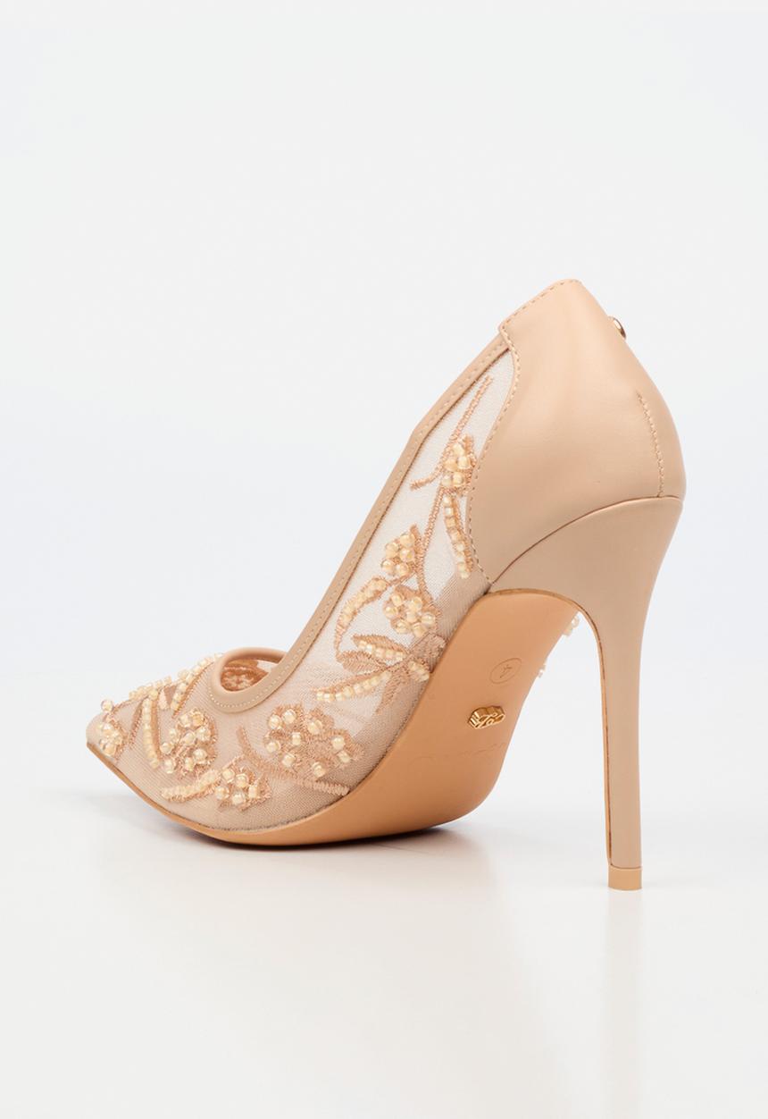 Miss Black - Lola 71 court - neutral